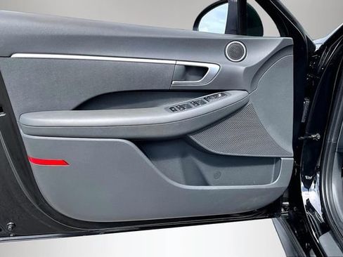 Used 2022 Hyundai Sonata SE FWD image 17