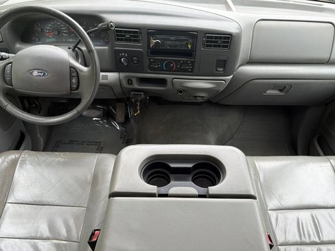 Used 2004 Ford F350 Lariat AWD/4WD image 13