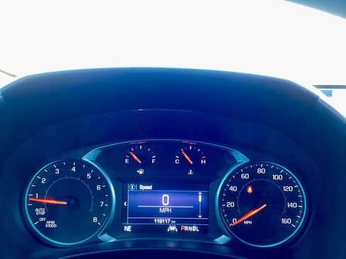 Used 2020 Chevrolet Equinox LT image 9