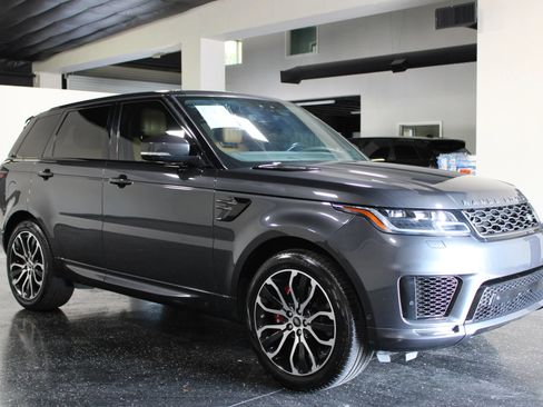 Used 2019 Land Rover Range Rover Sport Supercharged AWD/4WD image 2