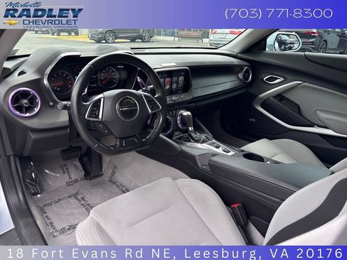 Used 2018 Chevrolet Camaro LT w/ Technology Package RWD image 14
