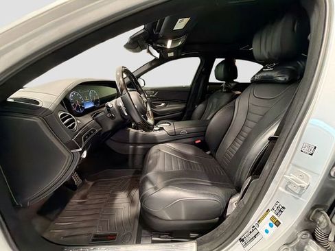 Used 2018 Mercedes-Benz S 560 4MATIC Sedan image 20