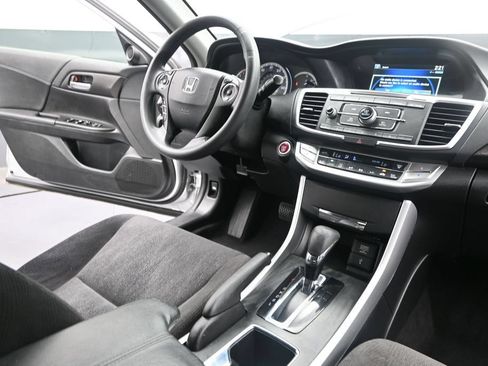 Used 2013 Honda Accord EX image 26