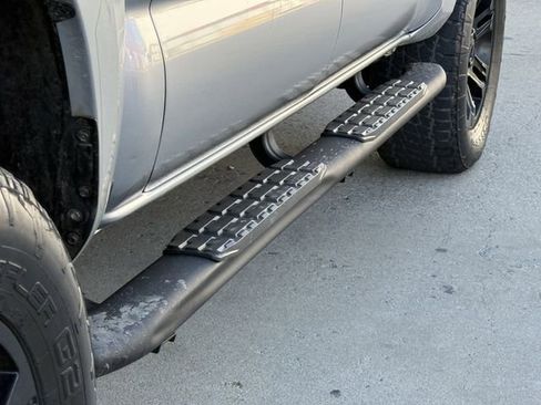 Used 2022 Toyota Tacoma SR w/ SR Convenience Package image 8