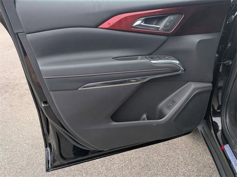 New 2026 Chevrolet Traverse Z71 image 8