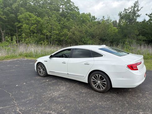 Used 2019 Buick LaCrosse Premium w/ Driver Confidence Package II FWD image 6
