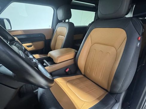 Used 2023 Land Rover Defender 90 X AWD/4WD image 14