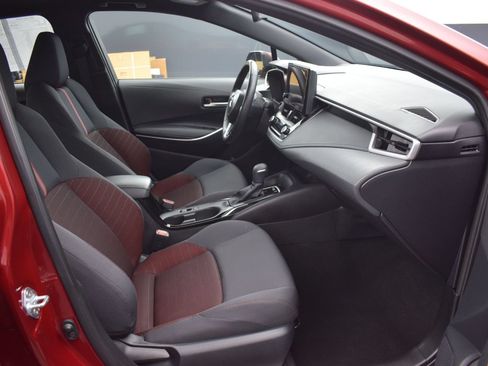 Used 2025 Toyota Corolla SE FWD image 10