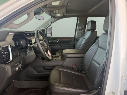 Used 2024 GMC Sierra 3500 Denali w/ Denali Reserve Package image 13