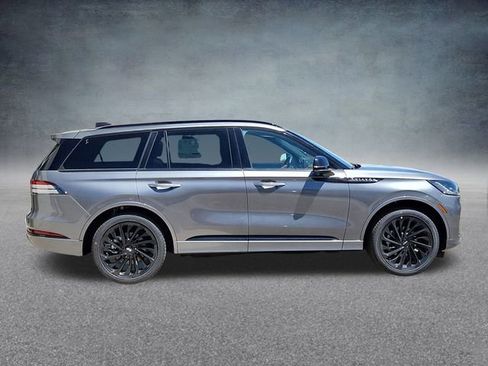 New 2025 Lincoln Aviator Reserve w/ Equipment Group 201A image 2