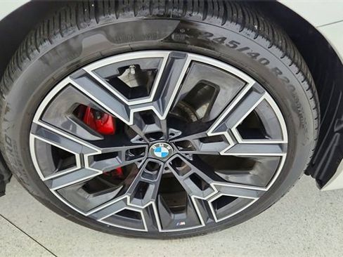 Used 2025 BMW i5 eDrive40i w/ M Sport Package image 54