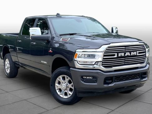 Used 2024 RAM 2500 Laramie AWD/4WD image 3