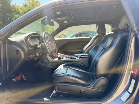 Used 2016 Dodge Challenger R/T Plus RWD image 20