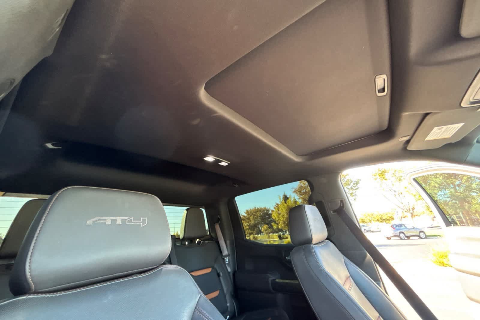Used 2020 GMC Sierra 1500 AT4 w/ AT4 Premium Package AWD/4WD image 17
