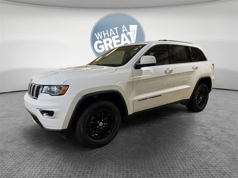 Used 2020 Jeep Grand Cherokee Laredo image 8