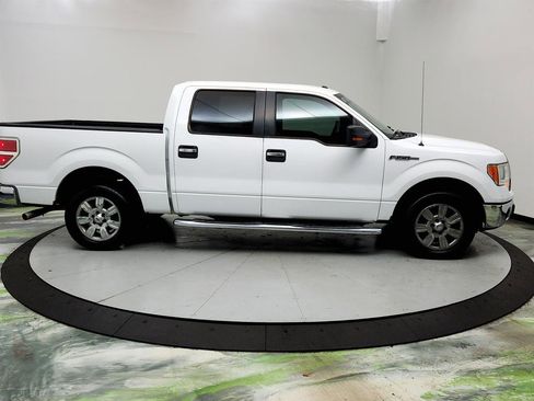 Used 2010 Ford F150 XLT image 4