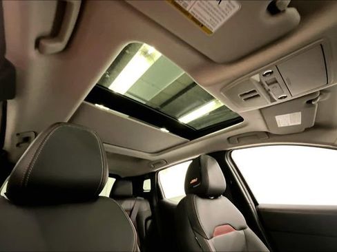 New 2026 Nissan Kicks SR w/ SR Premium Package image 31