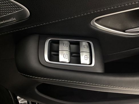 Used 2018 Mercedes-Benz S 560 4MATIC Sedan image 42