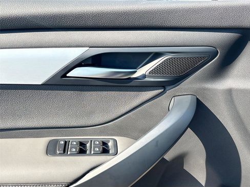 New 2025 VinFast VF 8 Plus image 17