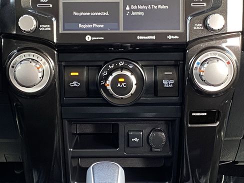 Certified 2024 Toyota 4Runner TRD Off-Road image 15