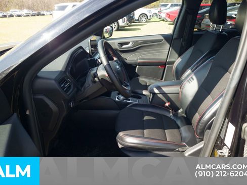 Used 2025 Ford Escape ST-Line image 6