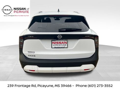 New 2026 Nissan Kicks SV image 4