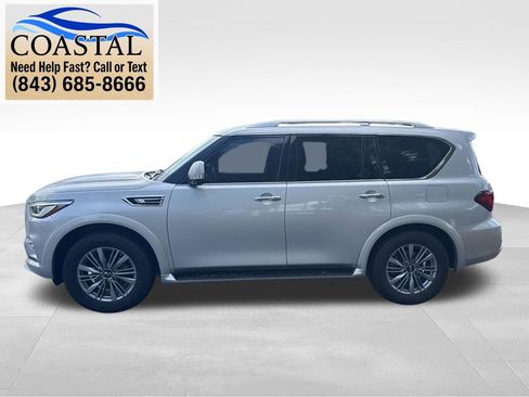 Used 2022 INFINITI QX80 Luxe w/ All-Season Package AWD/4WD image 8