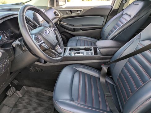 Used 2022 Ford Edge SEL w/ Sport Appearance Package image 25