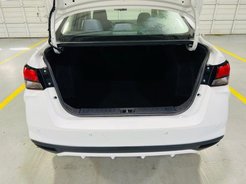 Used 2024 Nissan Versa S w/ Trunk Package FWD image 9