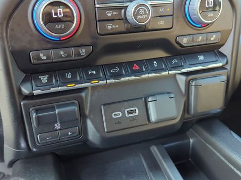 Used 2022 Chevrolet Silverado 3500 High Country AWD/4WD image 21