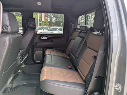 Used 2025 Chevrolet Silverado 2500 High Country w/ High Country Premium Package AWD/4WD image 14