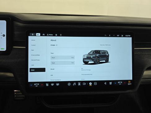 Used 2023 Rivian R1S Adventure image 29