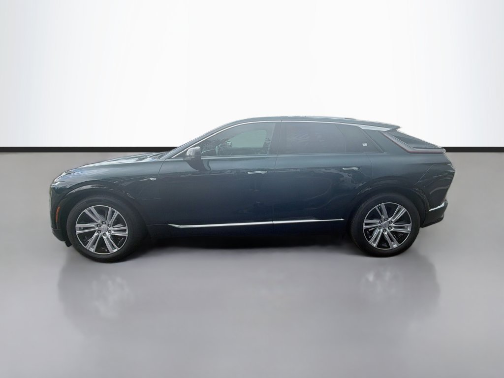 Certified 2024 Cadillac Lyriq Tech w/ Driver Assist Package RWD image 8