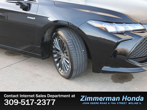 Used 2021 Toyota Avalon XSE image 21