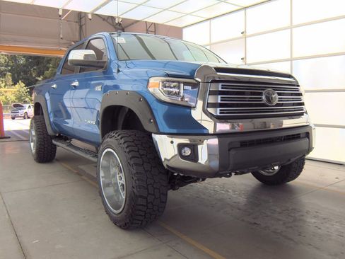 Used 2018 Toyota Tundra Limited w/ Limited Premium Package AWD/4WD image 4