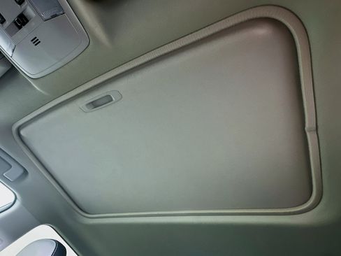 Used 2017 Toyota RAV4 XLE FWD image 25