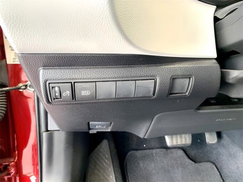 Used 2022 Toyota Corolla SE image 26
