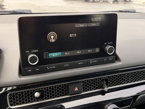 Used 2023 Honda Civic Sport image 19