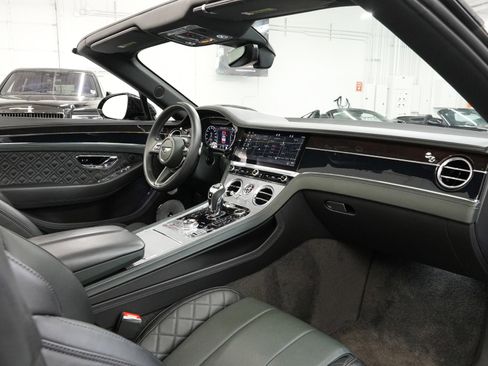 Used 2022 Bentley Continental GT AWD/4WD image 54