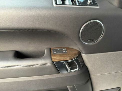 Used 2019 Land Rover Range Rover Sport HSE image 13