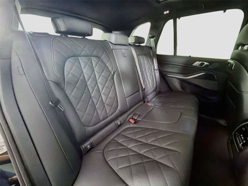 New 2026 BMW X5 xDrive40i w/ M Sport Package AWD/4WD image 25