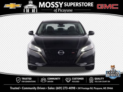 Used 2025 Nissan Altima 2.5 SR FWD image 6