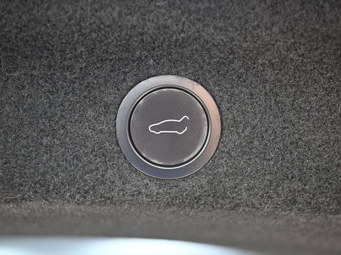 Used 2026 Tesla Model Y Long Range AWD/4WD image 20