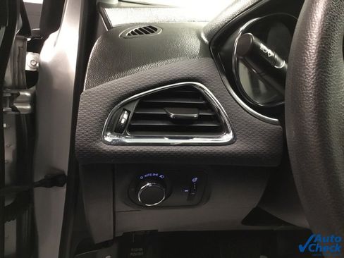 Used 2019 Chevrolet Cruze LS w/ LS Fleet Convenience Package image 21