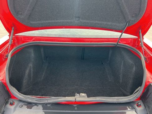 Used 2023 Dodge Challenger SXT image 7