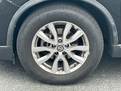 Used 2017 Nissan Rogue SV FWD image 13