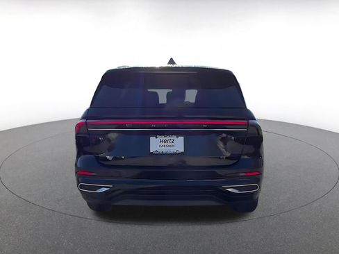 Used 2024 Lincoln Nautilus Reserve image 12