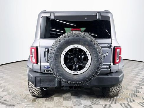 Used 2023 Ford Bronco Outer Banks w/ Sasquatch Package AWD/4WD image 6
