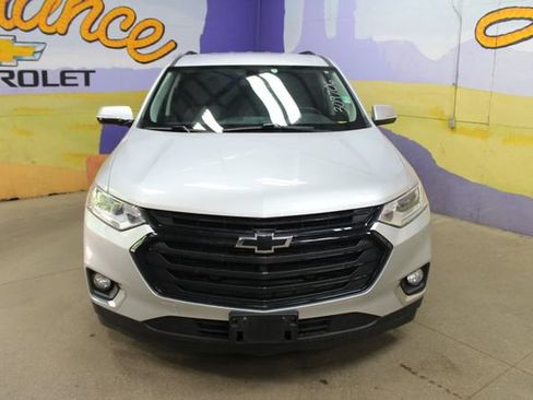 Used 2019 Chevrolet Traverse LT w/ LPO, Midnight Edition AWD/4WD image 3