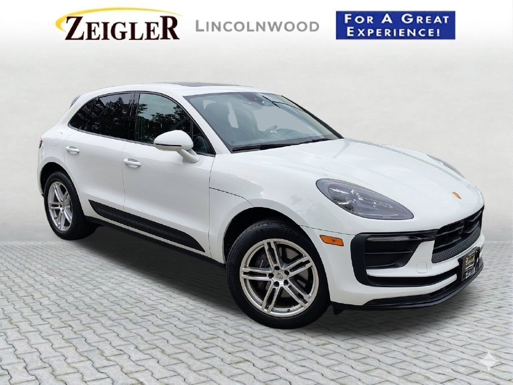 Used 2024 Porsche Macan AWD/4WD image 2